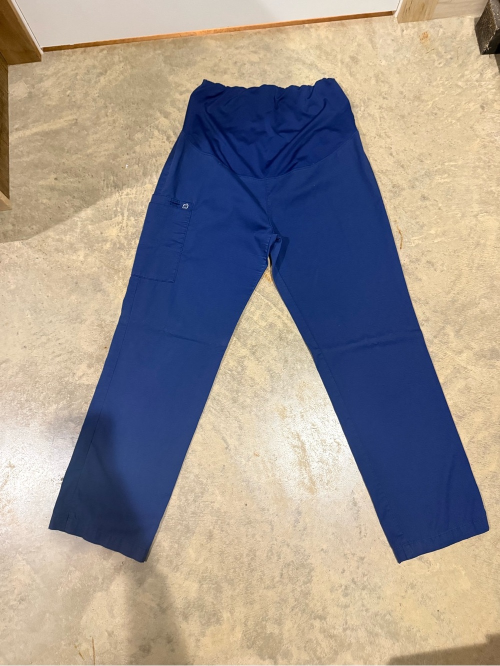 WonderWink Women's Maternity Scrub Joggers in Navy